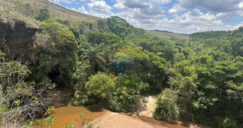 À venda: um belíssimo sítio em santa rita de ibitipoca