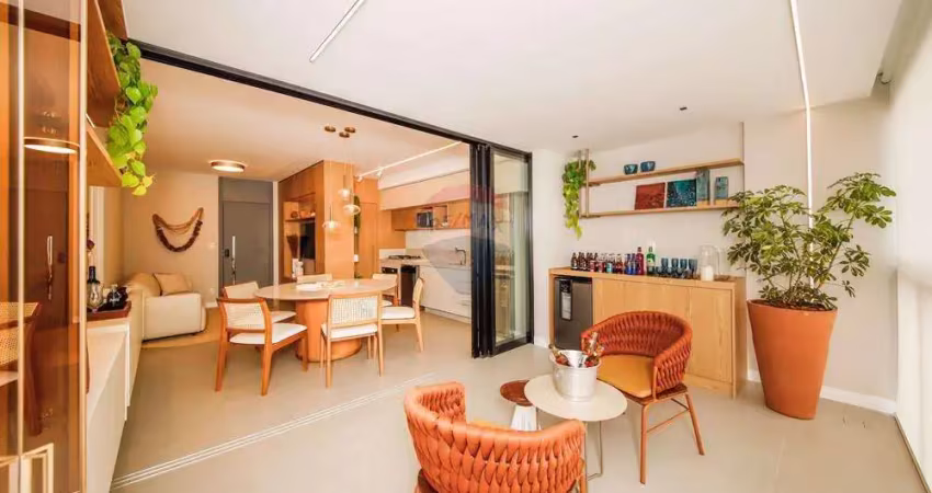 Apartamento 3 quartos com suíte, varanda, 2 vagas paralelas, área de lazer em plena rua benjamin constant no bairro santa helena