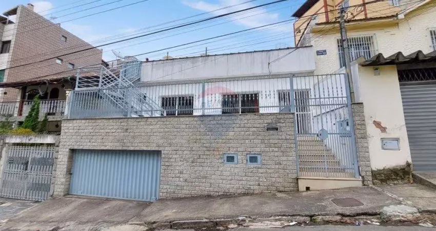 Casa com 3 quartos à venda na Rua Gerardo Marini, 231, Grajaú, Juiz de Fora