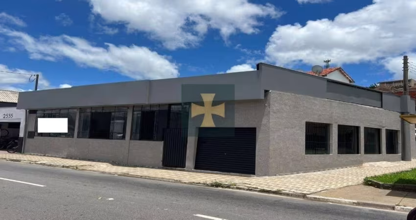 Barracão / Galpão / Depósito com 2 salas para alugar no Lavapés, Bragança Paulista 