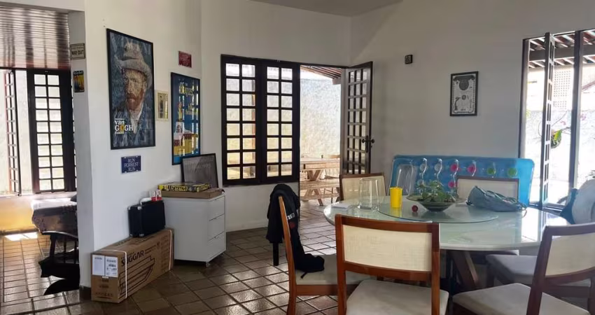 Casa para Venda em João Pessoa, Bessa, 3 dormitórios, 1 suíte, 2 banheiros, 3 vagas