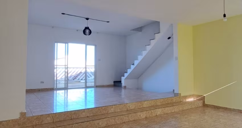 ALUGA-SE APARTAMENTO – 3 DORMITÓRIOS | LADO PRAIA – BAIRRO IMPERADOR