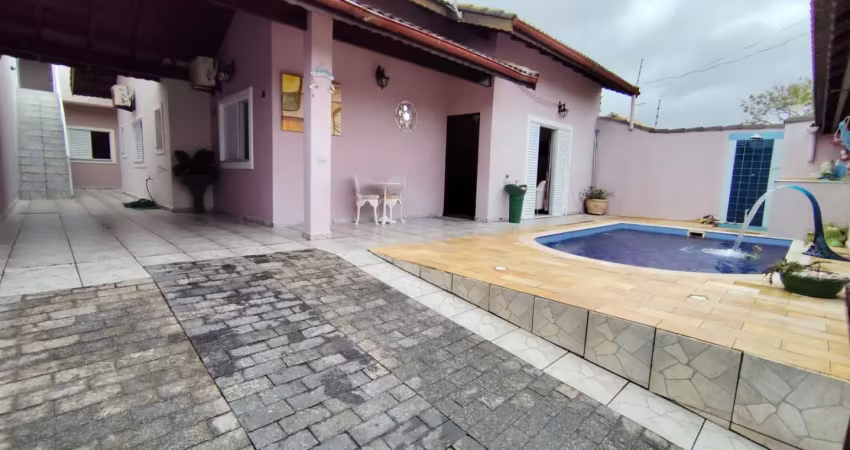 Casa com 2 quartos à venda na Av. Luciano de Bona, Balneário Três Marias, Peruíbe