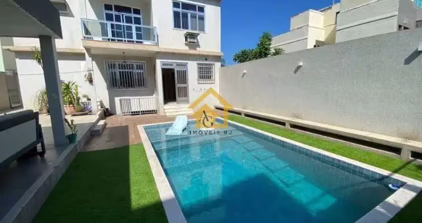 Casa Rua Aylton Vasconcelos à venda: 453m², vista Baía Guanab | Jardim Guanabara, Ilha do Governador | Lazer completo | Agende visita: 21 99222-2720