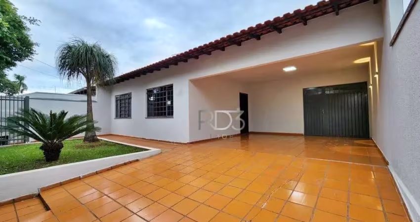 Casa com 3 dormitórios à venda, 193 m² por R$ 700.000,00 - San Fernando - Londrina/PR