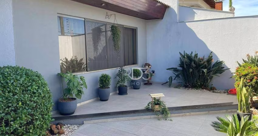 Casa com 5 dormitórios à venda, 450 m² por R$ 1.600.000,00 - Mediterrâneo - Londrina/PR