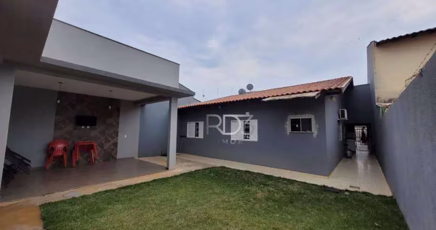 Casa com 4 dormitórios à venda, 190 m² por R$ 720.000,00 - São Pedro - Londrina/PR