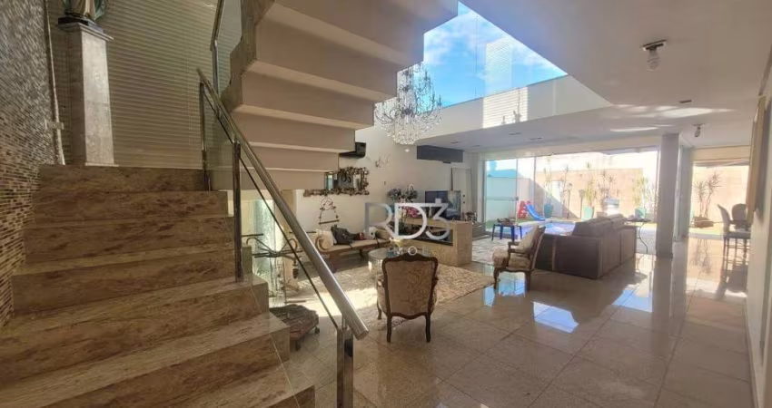 Sobrado com 3 dormitórios para alugar, 260 m² por R$ 15.000,00/mês - Vivendas Do Arvoredo - Londrina/PR