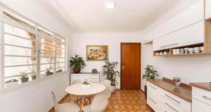 Sensacional sobrado para venda com 3 quartos, sendo 1 suíte, 197m²