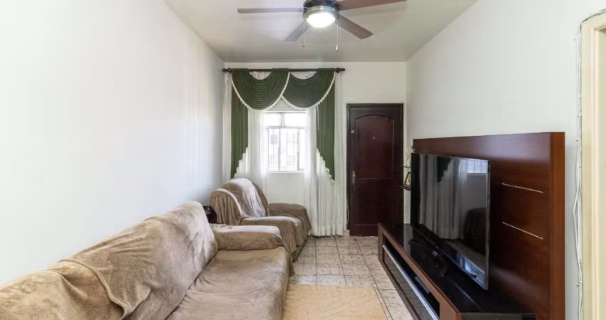 Confortável casa tipo para venda com 2 quartos, sendo 1 suíte, 291m²