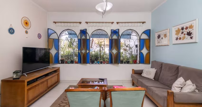 Sensacional sobrado para venda com 3 quartos, sendo 1 suíte, 153m²