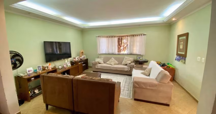 Venda de Casa no Condomínio Okinawa - Paulínia