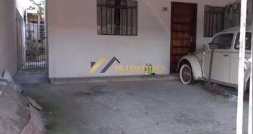 ÓTIMA CASA! 02 QTOS.,VAGA DE GAR.,AMPLO TERRENO, BEM LOCALIZADO