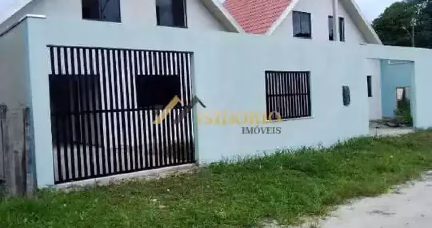 Casa em matinhos! 03 quartos, 02 vagas, 500 metros do mar