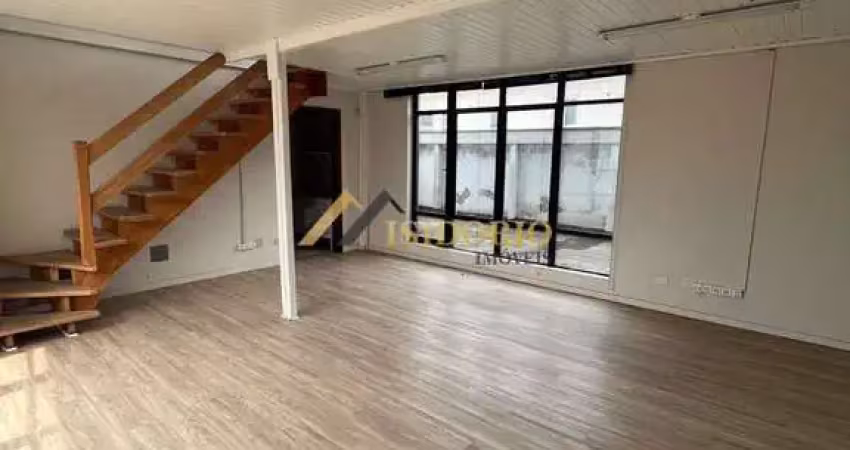 Sala comercial! 320m² de área total, 02 vagas de garagem