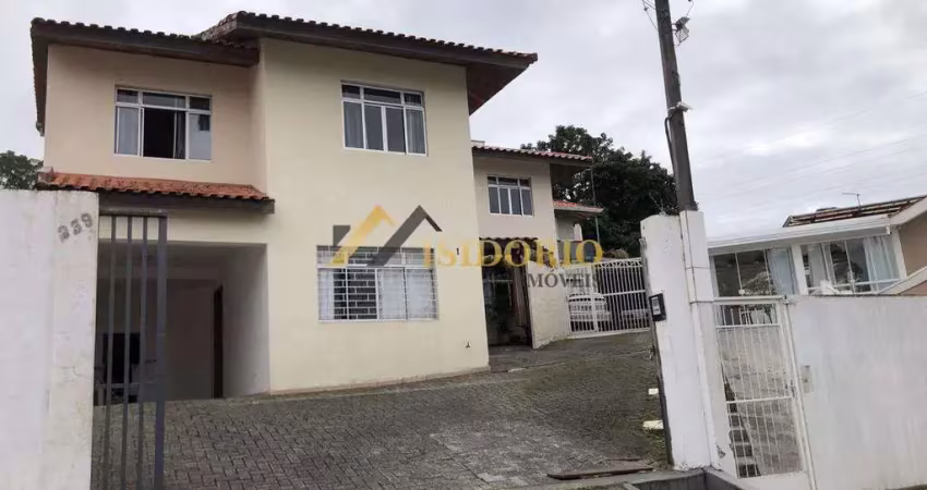 Sobrado de condomínio santa cândida! 03 quartos, churrasq. 90m2