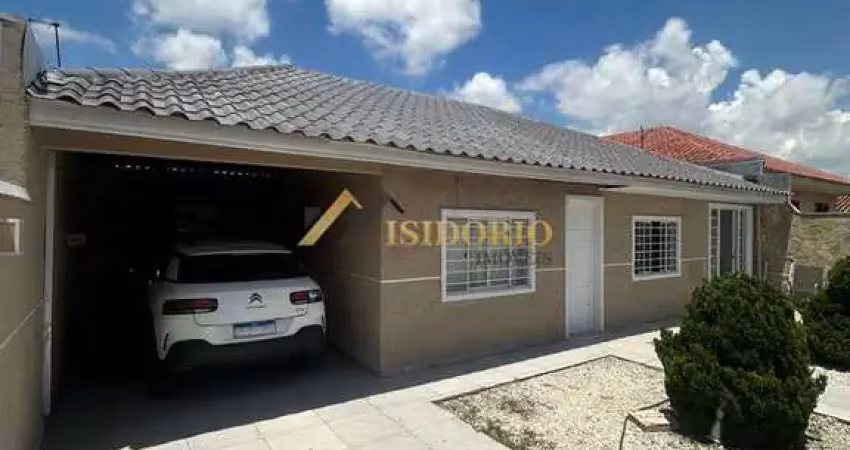 Casa em pinhais! área gourmet, amplo jardim, 02 garagem coberta
