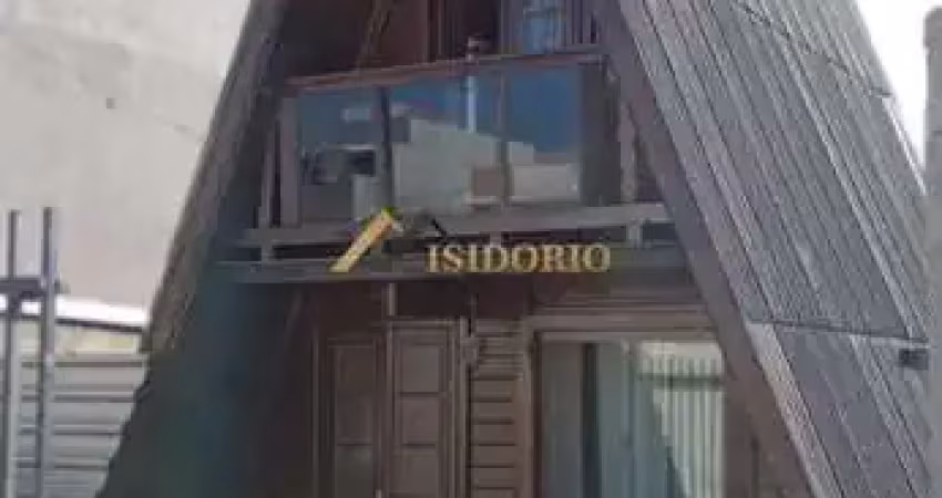 Casa com amplo barracão no atuba! 02 quartos, vaga de gar