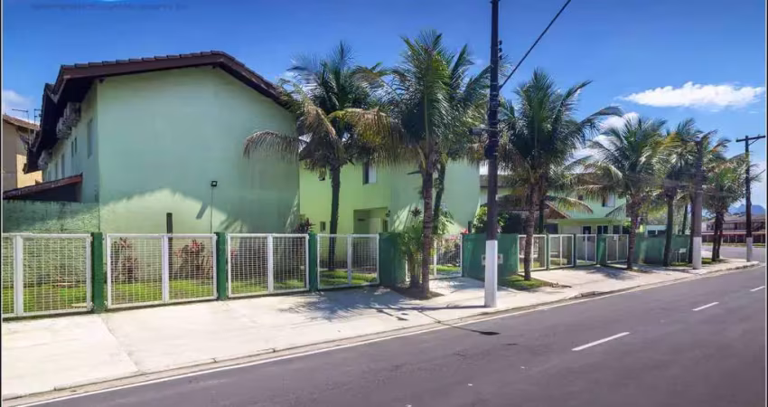 Casa em Village com 2 Suítes, 107m² por R$ 500.000 - Maitinga - Bertioga/SP