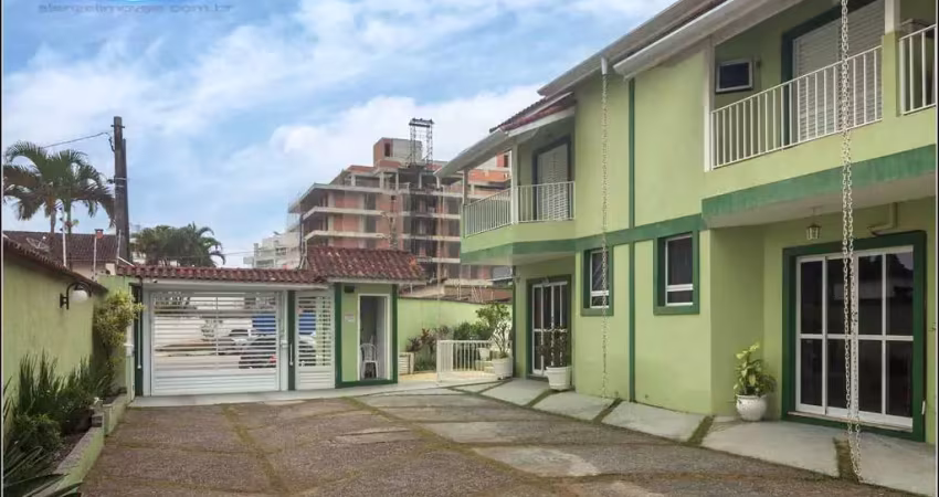 Casa em villge com 2 suítes, 90m² por r$ 650.000 - maitinga - bertioga/sp