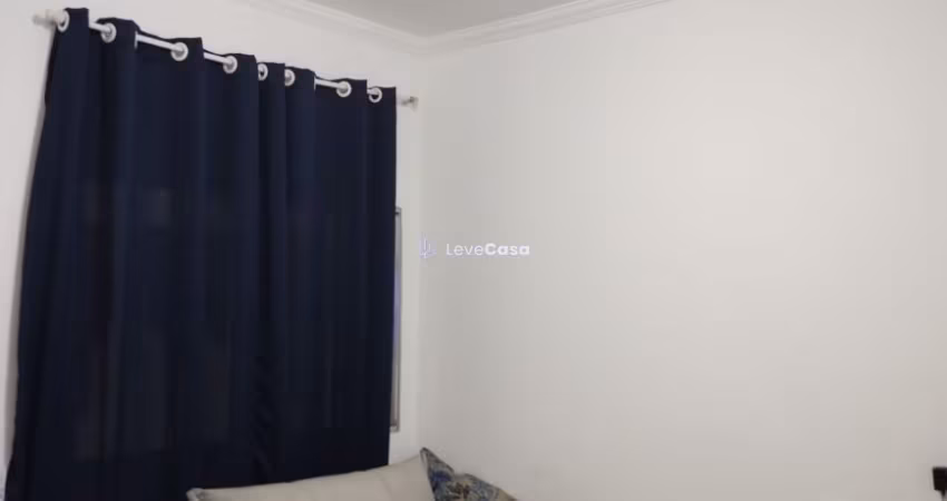 Casa à Venda com 2 quartos, 1 banheiro e 75m² por R$ 270.000