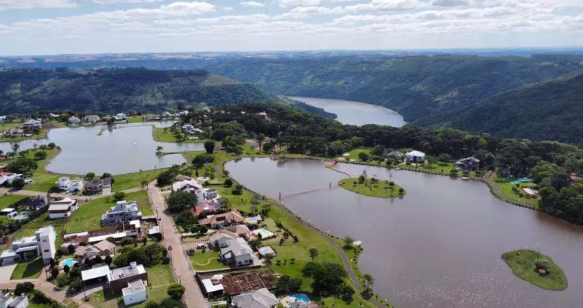 Terreno com  1700 m² a venda em um dos melhores condomínios de Chapecó. clique para ver mais detalhes..