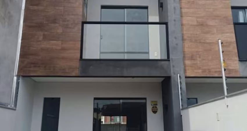Sobrado para Venda em Balneário Piçarras, Itacolomi, 2 dormitórios, 2 suítes, 2 banheiros, 1 vaga