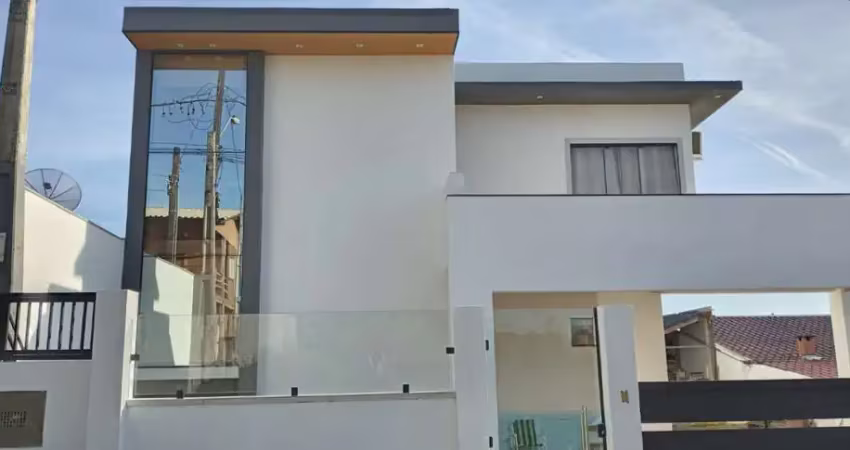 Casa para Venda em Balneário Piçarras, Itacolomi, 3 dormitórios, 1 suíte, 3 banheiros, 2 vagas