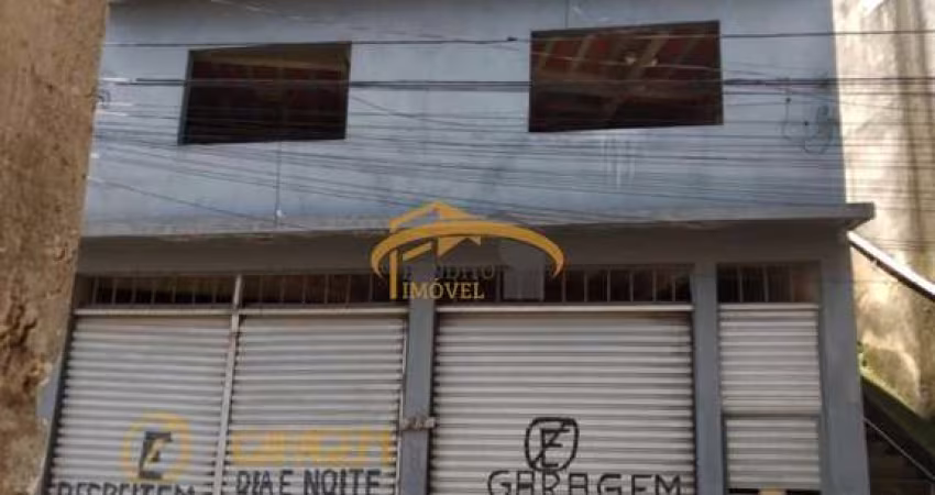 Imóvel para renda, com possibilidade de 3 residências no Jardim Veloso.