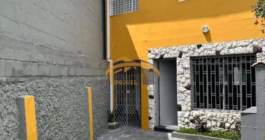 Sobrado para venda em condomínio fechado, Alto da Lapa, com 2 dormitórios e edícula.