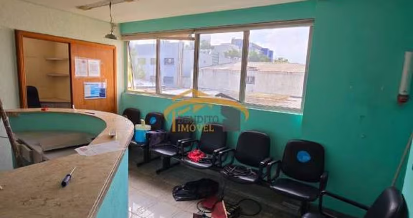 Sala comercial para locação, Centro de Osasco, com 2 banheiros e 1 vaga de garagem, próximo a estação de trem.