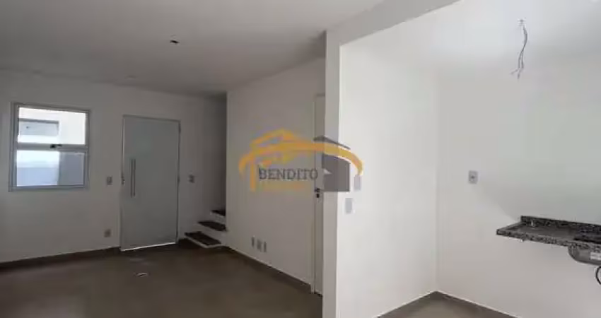 Sobrado novo, 2 dormitórios, condomínio fechado, 1 vaga de garagem, quintal, mutinga