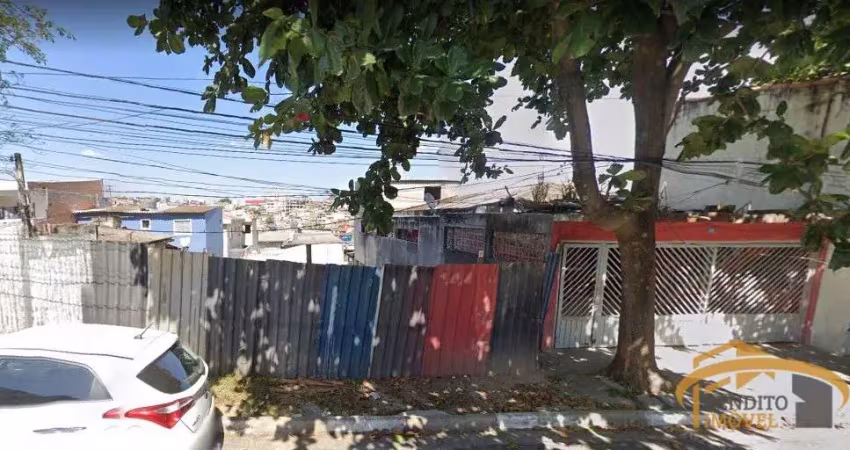 Terreno em em declive, com projeto aprovado para 5 sobrados de 65m².