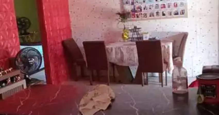 Casa em Unamar - Oportunidade Próxima à Praia!