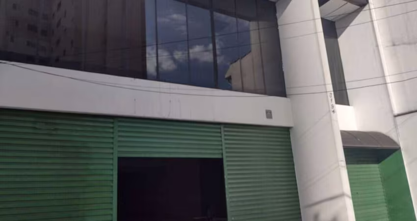 Galpão com 600m² na Parada Inglesa