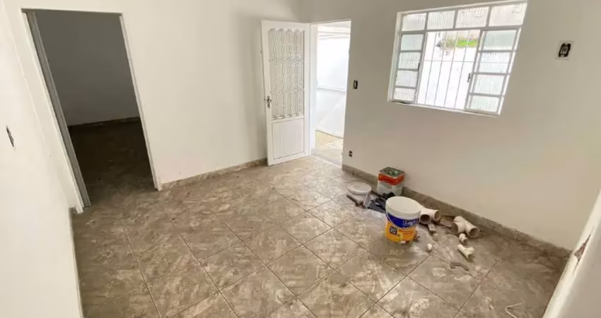 Casa totalmente térrea para locação no Jaçanã !!!