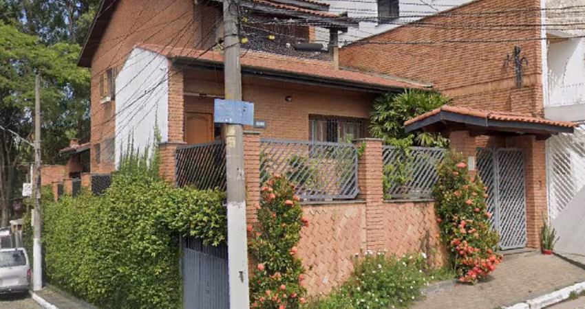 Sobrado para locação ao lado da Avenida Braz Leme !!!