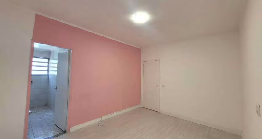 Sala para locação no Jaçança em frente a 73° Distrito Policial.
