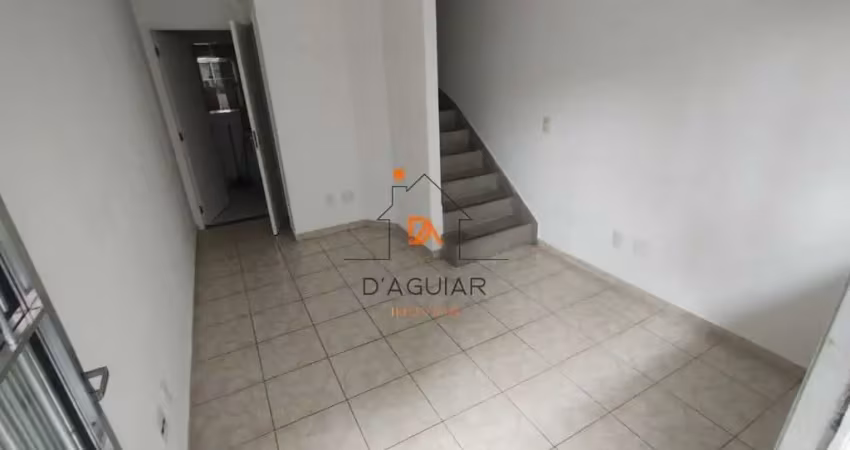 Sobrado em condominio na parada inglesa , apenas 300 metros do metrô