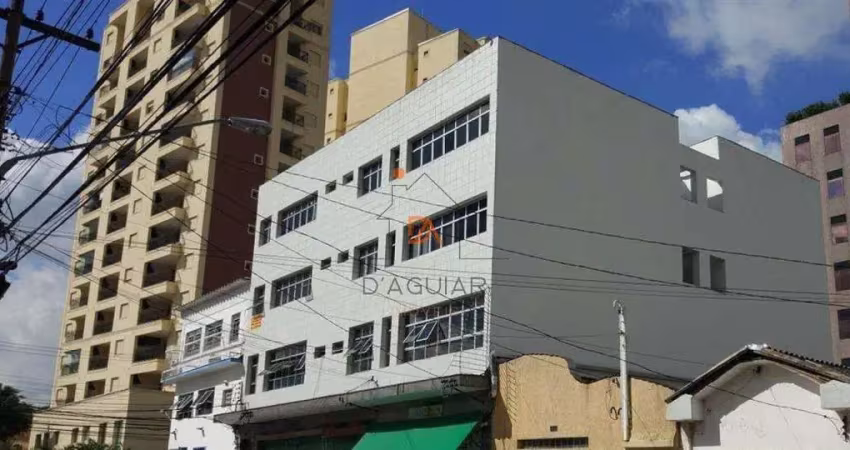 Sala comercial entre as estações de metrô santana e carandiru,
