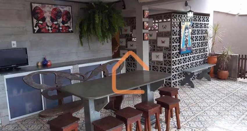 Casa com 4 dormitórios à venda, 140 m² por R$ 730.000,00 - Recanto dos Fernandes - Pouso Alegre/MG