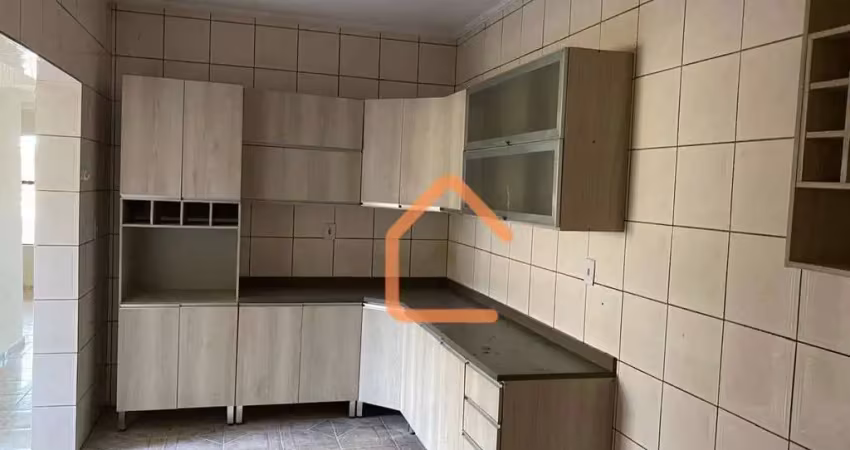 Casa com 3 dormitórios à venda, 147 m² por R$ 600.000,00 - Árvore Grande - Pouso Alegre/MG