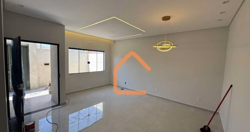 Casa com 3 dormitórios à venda, 127 m² por R$ 600.000,00 - Parque Real - Pouso Alegre/MG