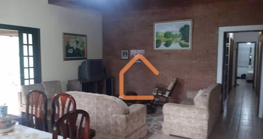 Chácara com 3 dormitórios à venda, 30000 m² por R$ 750.000,00 - Centro - Silvianópolis/MG