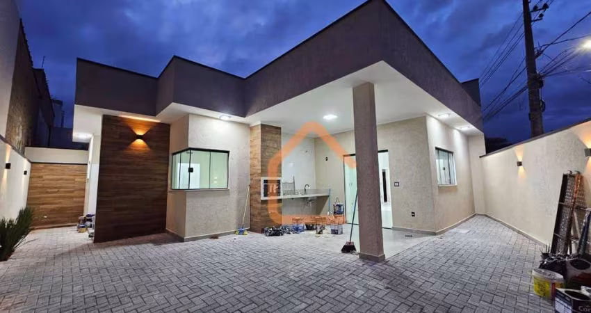Casa com 3 dormitórios à venda, 132 m² por R$ 660.000 - Parque Real - Pouso Alegre/MG
