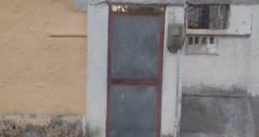 Casa bem localizada