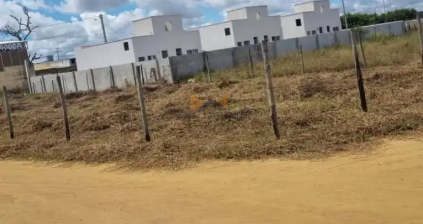 Terreno à venda no Candeias, Vitória da Conquista 