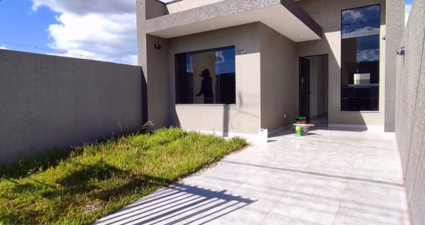 CASA 03 QUARTOS COM SUÍTE, CHURRASQUEIRA E PÉ DIREITO ALTO EM FAZENDA RIO GRANDE