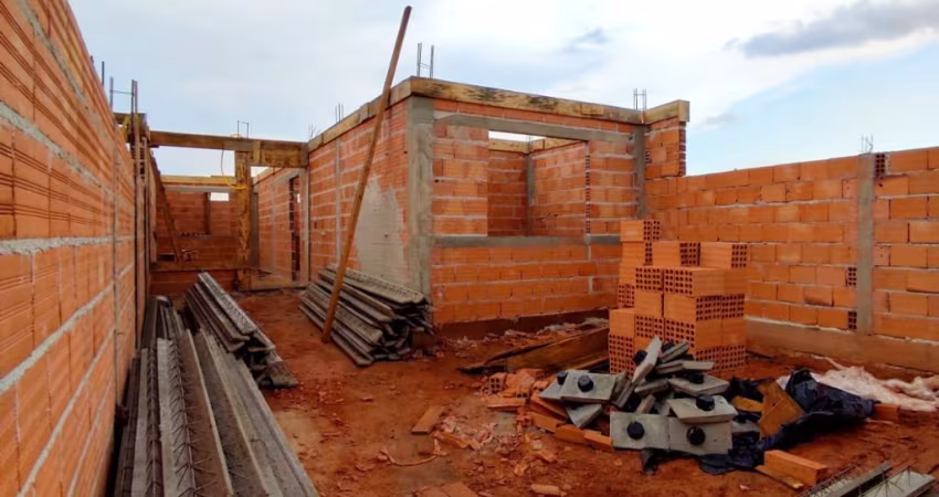 EXCELENTE CASA EM ARAUCARIA, O3 QUARTOS, FINO ACABAMENTO.