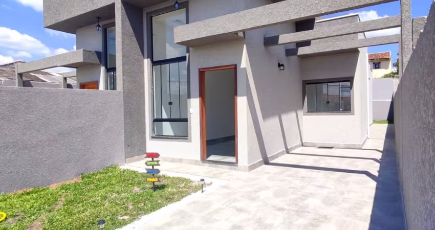 CASA 03 QUARTOS, SUÍTE E PÉ DIREITO ALTO EM ARAUCARIA. EXCELENTE ACABAMENTO